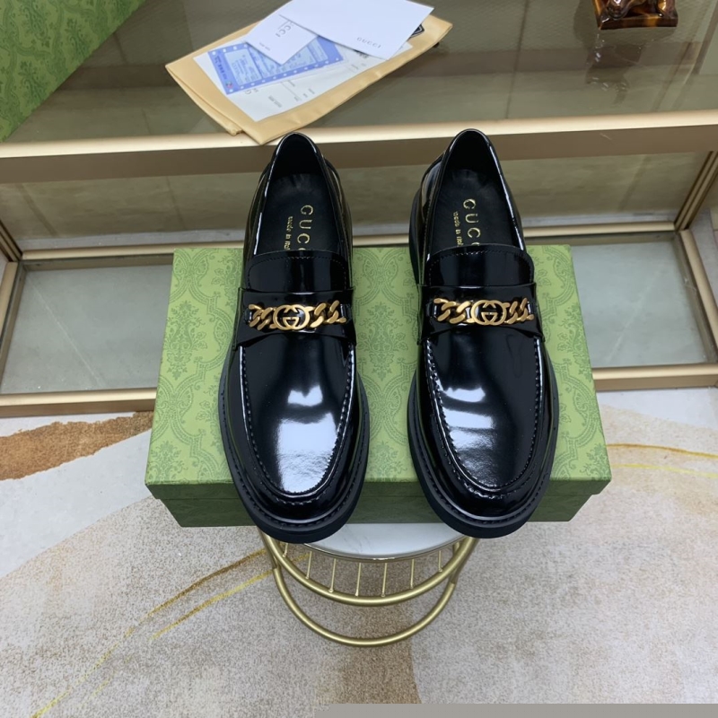 G*u*i leather shoes